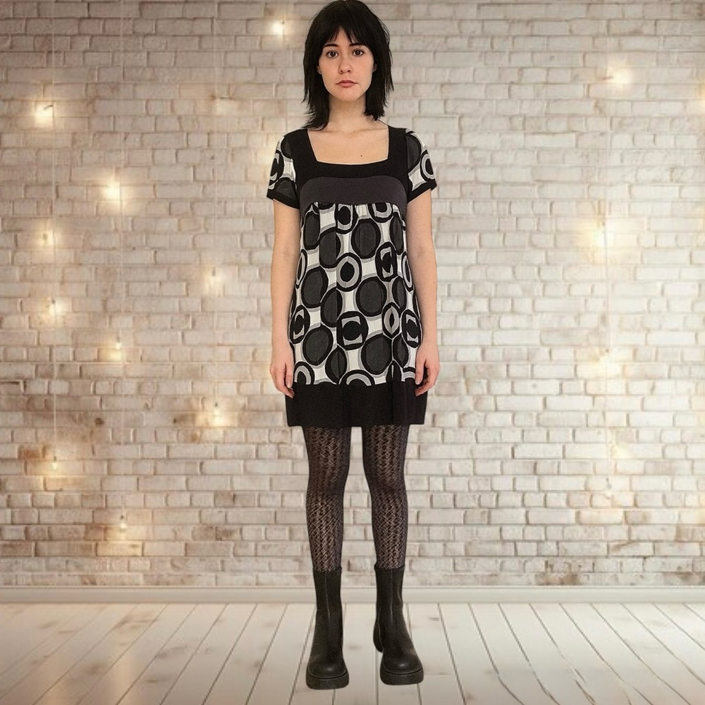 Vintage 90s Mod Babydoll Mini Dress Black White Geometric S